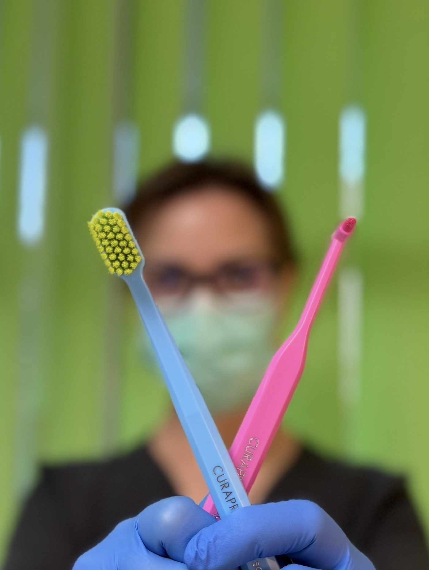 A helyes fogmosás technikája lépésről lépésre